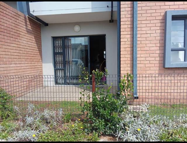 2 BEDROOM TOWNHOUSE FOR SALE IN VORNA VALLEY